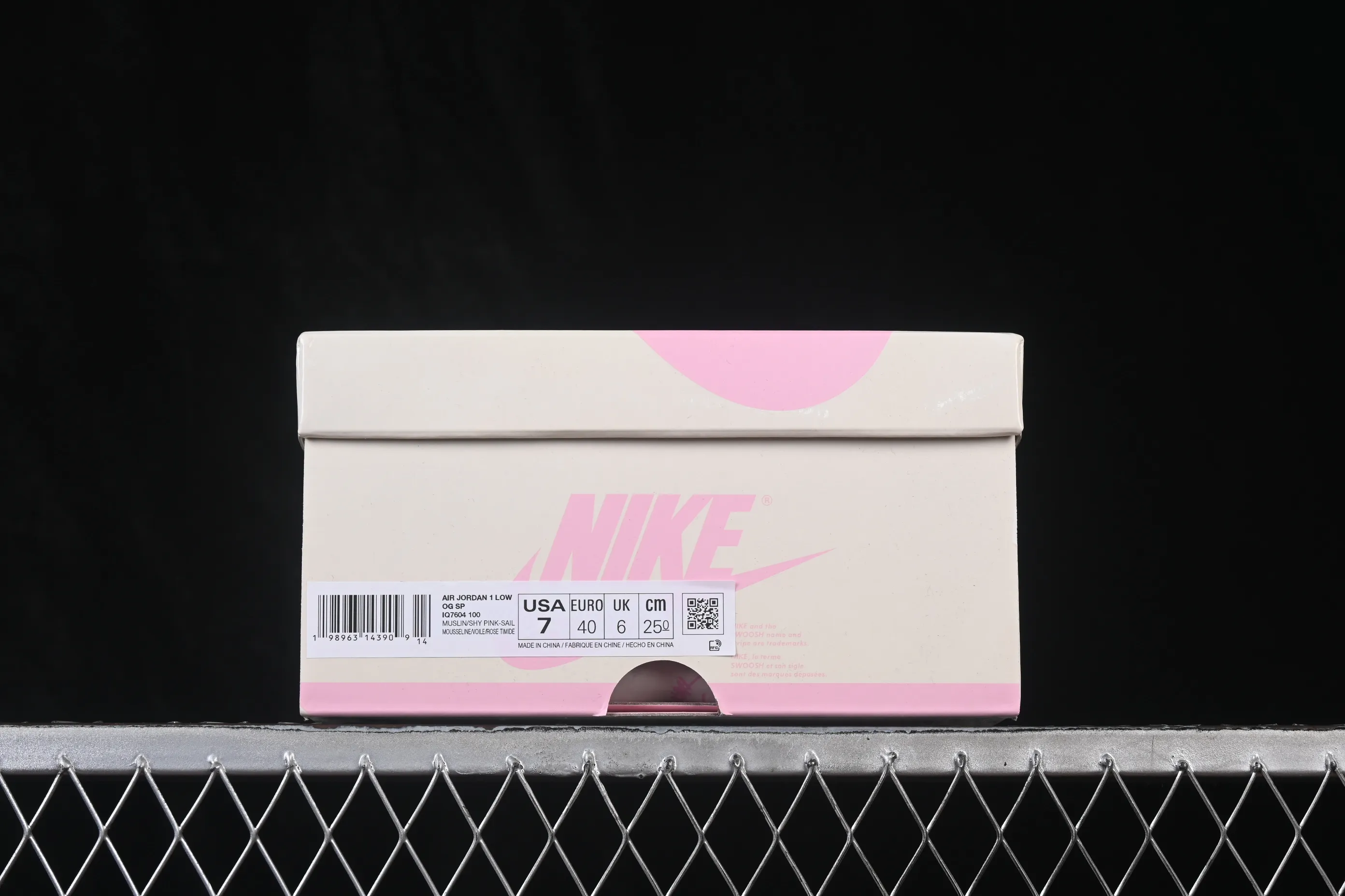 All Categories Air Jordan Jordan series basketball shoes Air Jordan 1 Low LJR version Travis Scott x Air Jordan 1 Low OG AJ1 Joe 1 joint undercut IQ7604-100